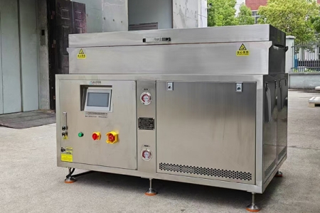 华人策略celue-152℃超低温淬火冷冻箱，极致低温技术开启工业冷冻新时代