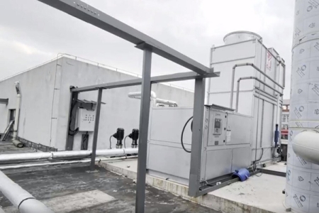 小型低温冷冻机工作原理、特点和使用方法