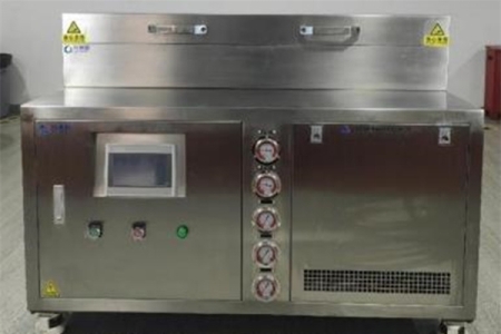 低温冷冻机用什么冷媒好？氨是常见选择！